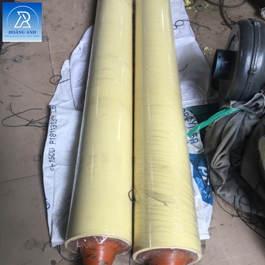 TRỤC CAO SU MÀU PHI 200 x 1400 ( CAO SU 10 ly)