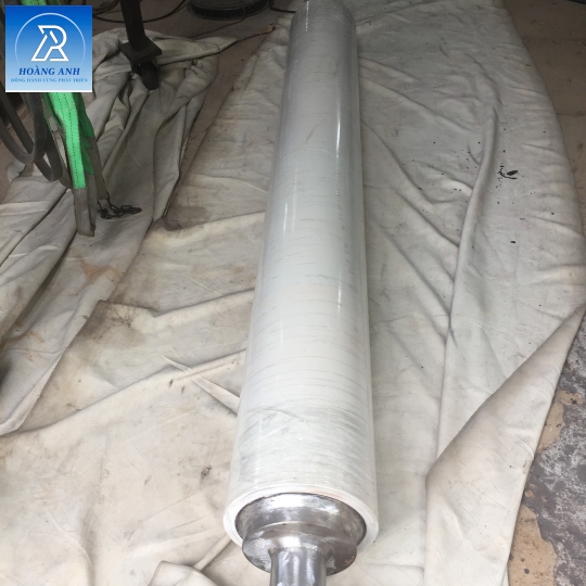 TRỤC CAO SU TRẮNG PHI 255 x 2020( CAO SU 20ly)