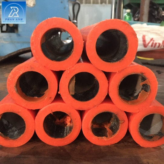 ống lăn silicon Ø50 x 450mm ( độ cứng 30 sol)