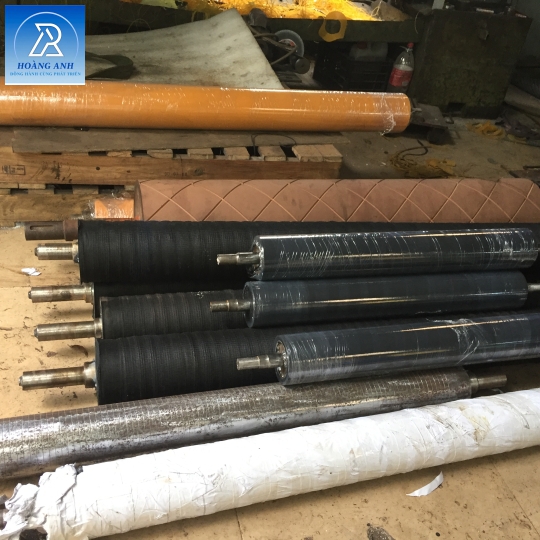 NHẬN GIA CÔNG ĐẮP CÁC LOẠI TRỤC CAO SU VÀ SILICON