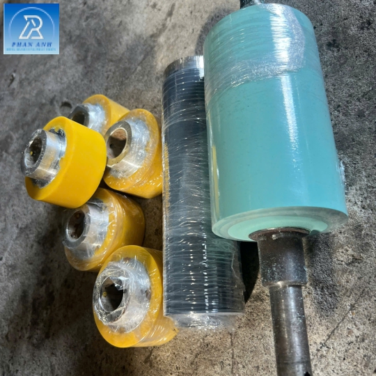 TRỤC CAO SU MÀU LOẠI NGẮN