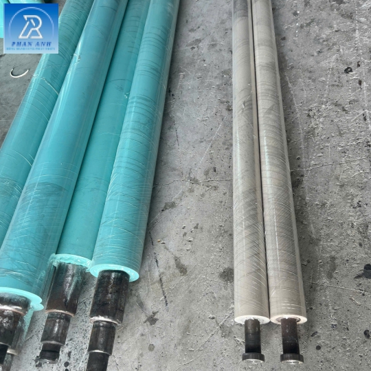 TRỤC CAO SU MÀU XANH NGỌC LOẠI DÀI