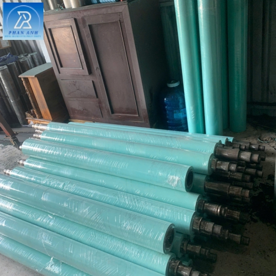 TRỤC CAO SU MÀU XANH NGỌC LOẠI DÀI
