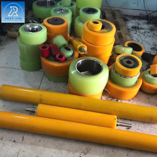 BÁNH XE PU 2